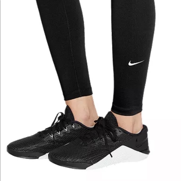 Nike performance leggings - Picture 3 of 8